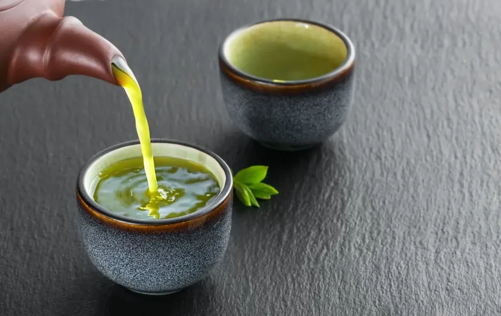 Perbedaan Ocha dan Matcha